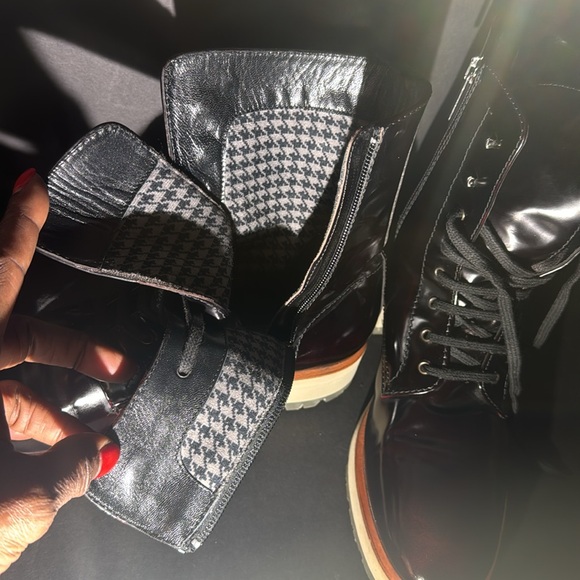 Aquatalia Oxblood Leather Lace Up Ankle Boots - Picture 17 of 17